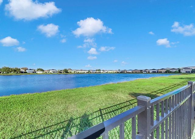 10136 NEWMINSTER LOOP, Ruskin, FL 33573