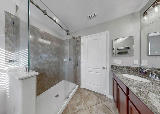 10136 NEWMINSTER LOOP, Ruskin, FL 33573