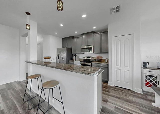 10136 NEWMINSTER LOOP, Ruskin, FL 33573