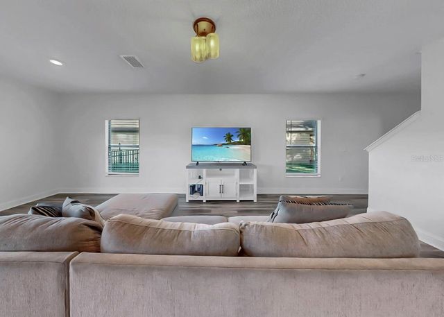 10136 NEWMINSTER LOOP, Ruskin, FL 33573