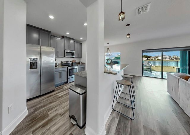 10136 NEWMINSTER LOOP, Ruskin, FL 33573