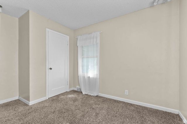 8637 W HELEN DR, Magna, UT 84044