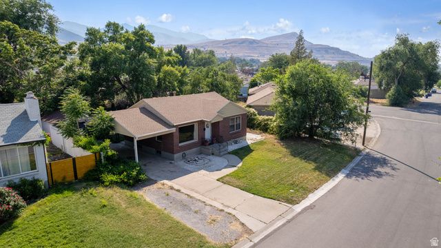 8637 W HELEN DR, Magna, UT 84044