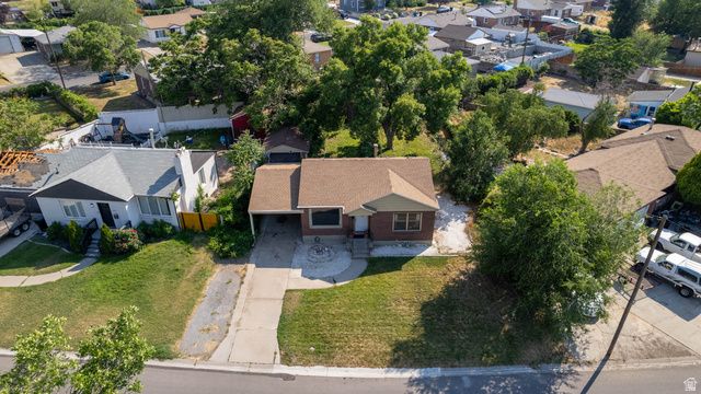 8637 W HELEN DR, Magna, UT 84044