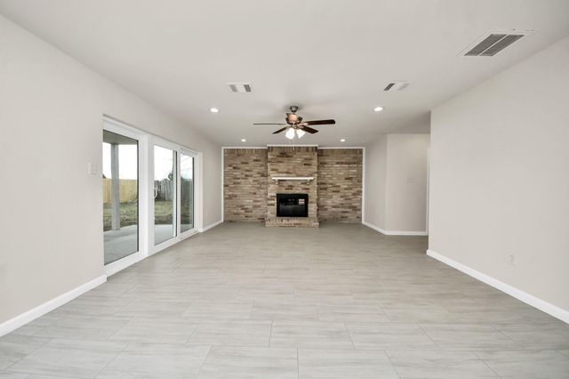 7703 Westbank Avenue, Houston, TX 77064