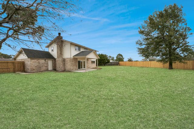 7703 Westbank Avenue, Houston, TX 77064