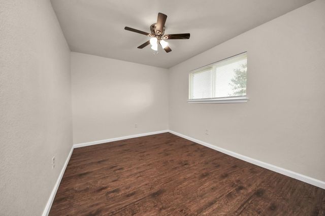 7703 Westbank Avenue, Houston, TX 77064