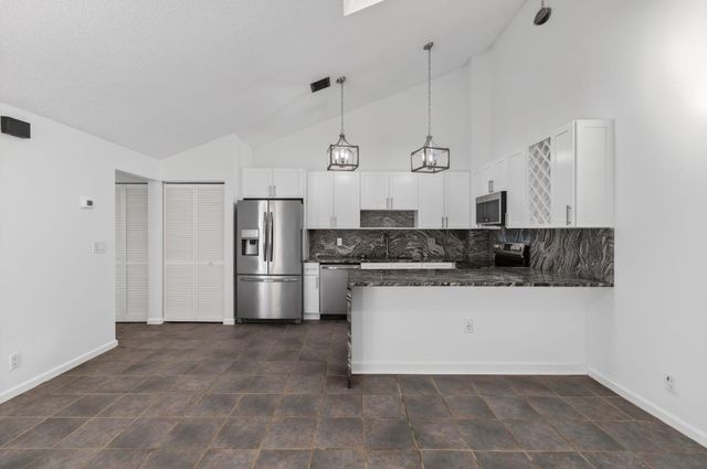 1350 Periwinkle Place, Wellington, FL 33414