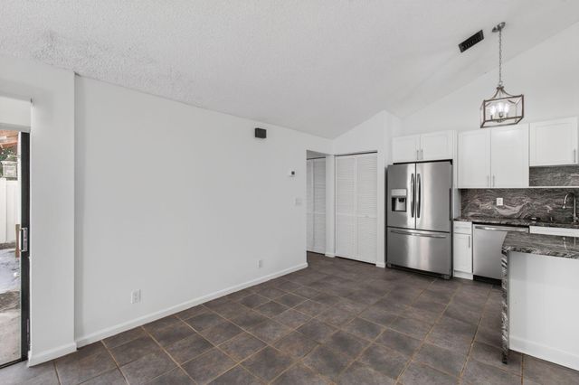 1350 Periwinkle Place, Wellington, FL 33414