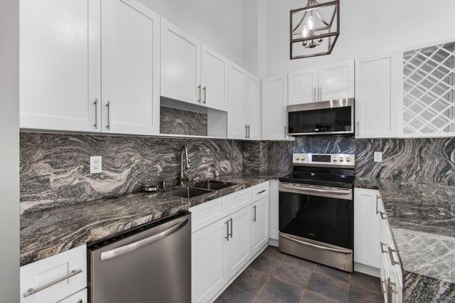 1350 Periwinkle Place, Wellington, FL 33414