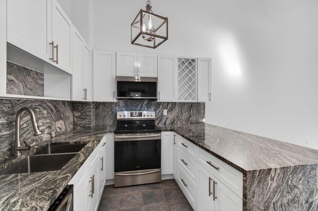 1350 Periwinkle Place, Wellington, FL 33414