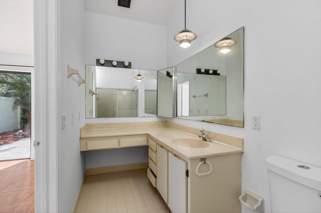 1350 Periwinkle Place, Wellington, FL 33414