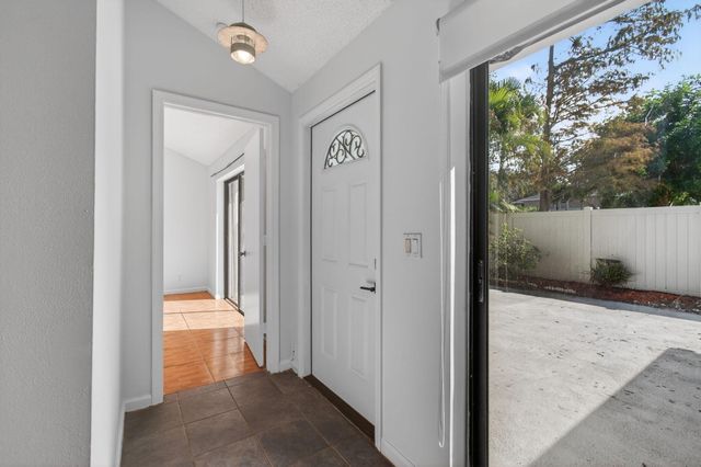 1350 Periwinkle Place, Wellington, FL 33414