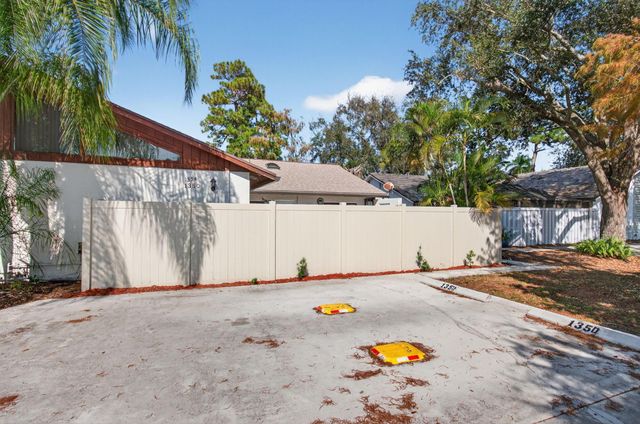 1350 Periwinkle Place, Wellington, FL 33414