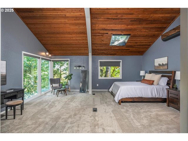 19661 SUN Cir, West Linn, OR 97068