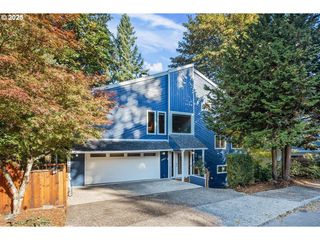 19661 SUN Cir, West Linn, OR 97068