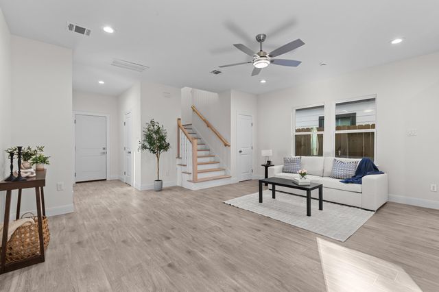 7814 Beckley Street, Houston, TX 77088