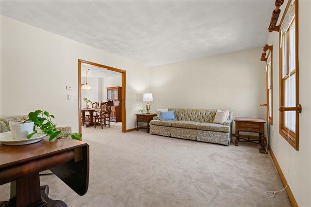 71 Mclains Woods Rd, Groton, MA 01450