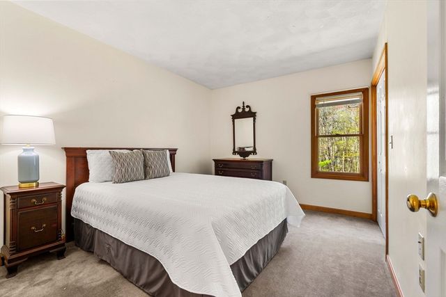 71 Mclains Woods Rd, Groton, MA 01450