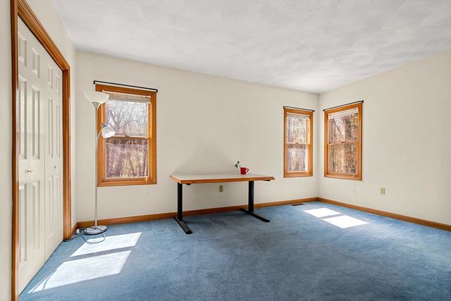 71 Mclains Woods Rd, Groton, MA 01450