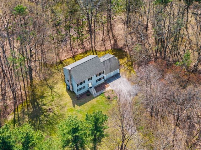 71 Mclains Woods Rd, Groton, MA 01450