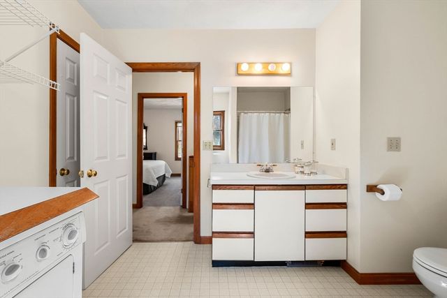 71 Mclains Woods Rd, Groton, MA 01450