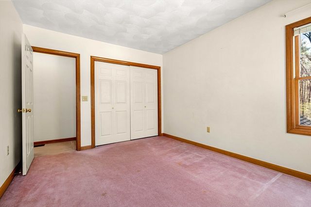 71 Mclains Woods Rd, Groton, MA 01450