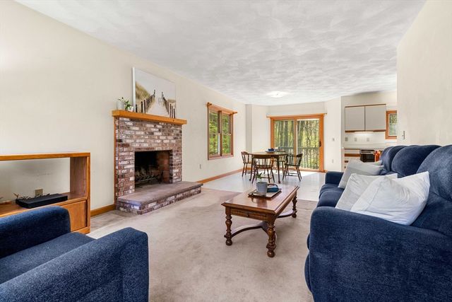 71 Mclains Woods Rd, Groton, MA 01450