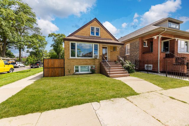 5801 S TALMAN Avenue, Chicago, IL 60629