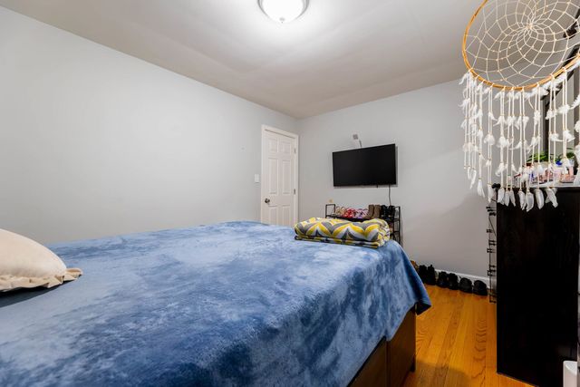 5801 S TALMAN Avenue, Chicago, IL 60629