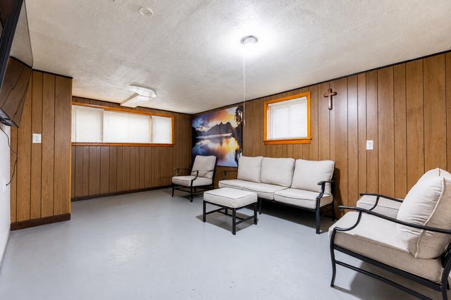 5801 S TALMAN Avenue, Chicago, IL 60629