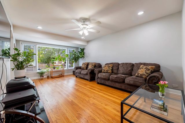 5801 S TALMAN Avenue, Chicago, IL 60629