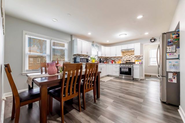 5801 S TALMAN Avenue, Chicago, IL 60629