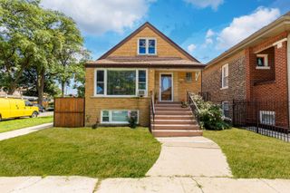 5801 S TALMAN Avenue, Chicago, IL 60629