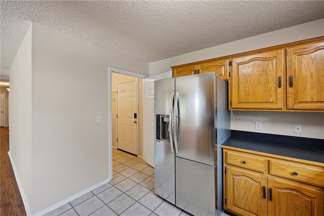 3215 Huntington Cove, Russellville, AR 72802