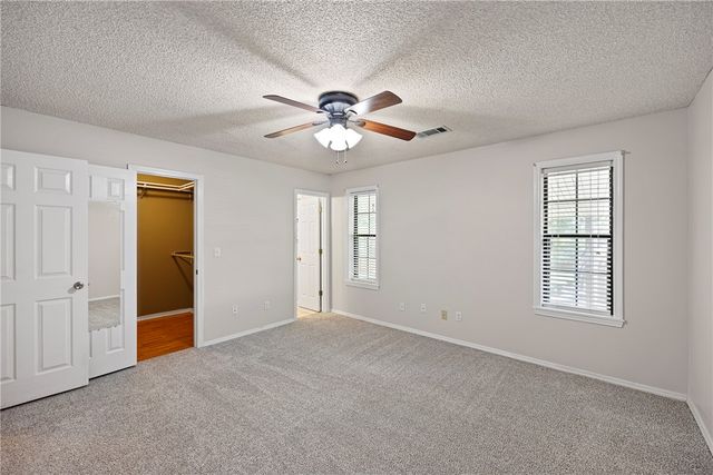 3215 Huntington Cove, Russellville, AR 72802