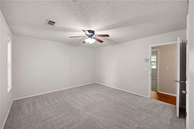 3215 Huntington Cove, Russellville, AR 72802