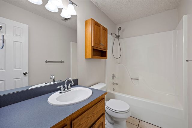 3215 Huntington Cove, Russellville, AR 72802