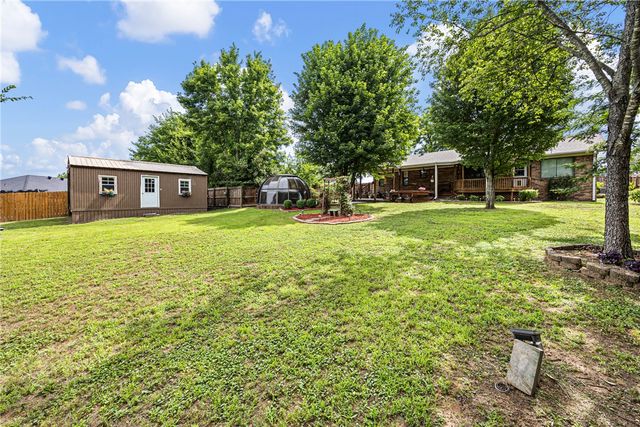 3215 Huntington Cove, Russellville, AR 72802