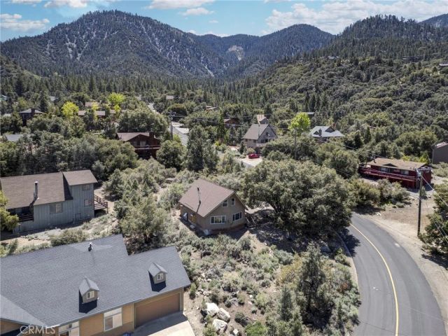 2028 Linden Drive, Pine Mountain Club, CA 93222