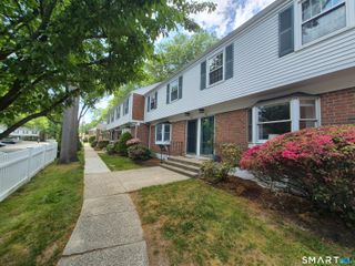 245 Sunnyridge Avenue 15, Fairfield, CT 06824