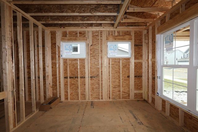 69 Banyan Drive, Lewis Center, OH 43035