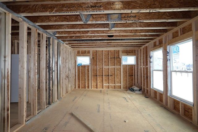 69 Banyan Drive, Lewis Center, OH 43035