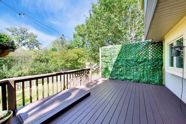 250 Knoll Street, Wheaton, IL 60187