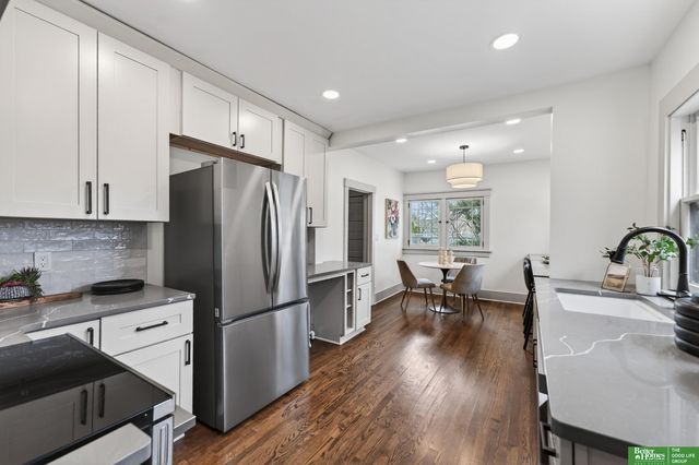 5115 Davenport Street, Omaha, NE 68132