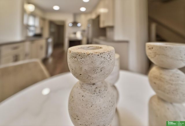 5115 Davenport Street, Omaha, NE 68132