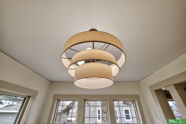 5115 Davenport Street, Omaha, NE 68132