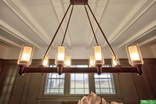 5115 Davenport Street, Omaha, NE 68132