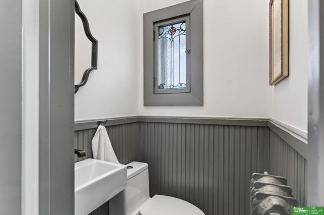 5115 Davenport Street, Omaha, NE 68132