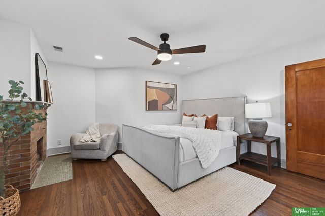 5115 Davenport Street, Omaha, NE 68132